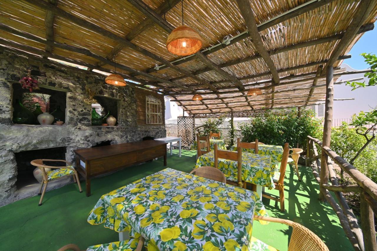La Rosa - Luxury B&B イスキア島 エクステリア 写真